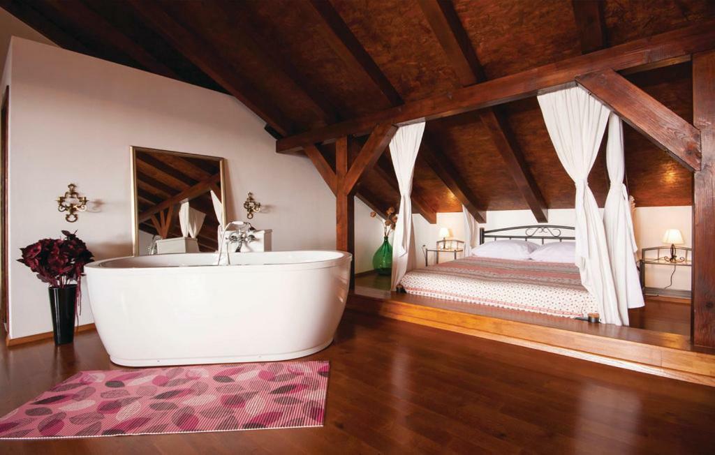 Zita Apartment